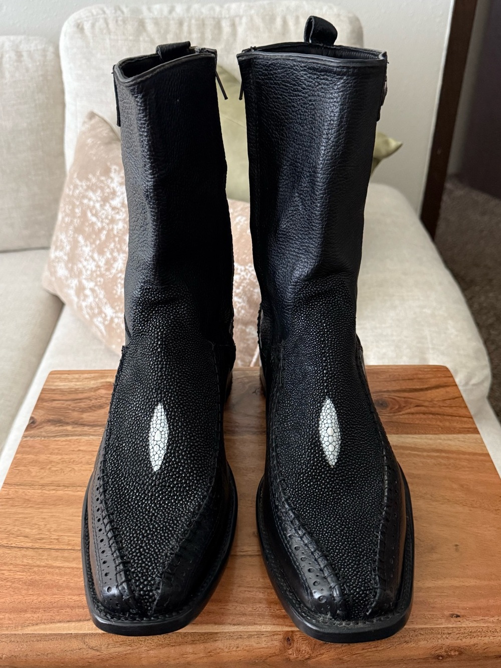 Genuine Stingray Ankle Zipper Boots Black/White Colorway Size 9.5E